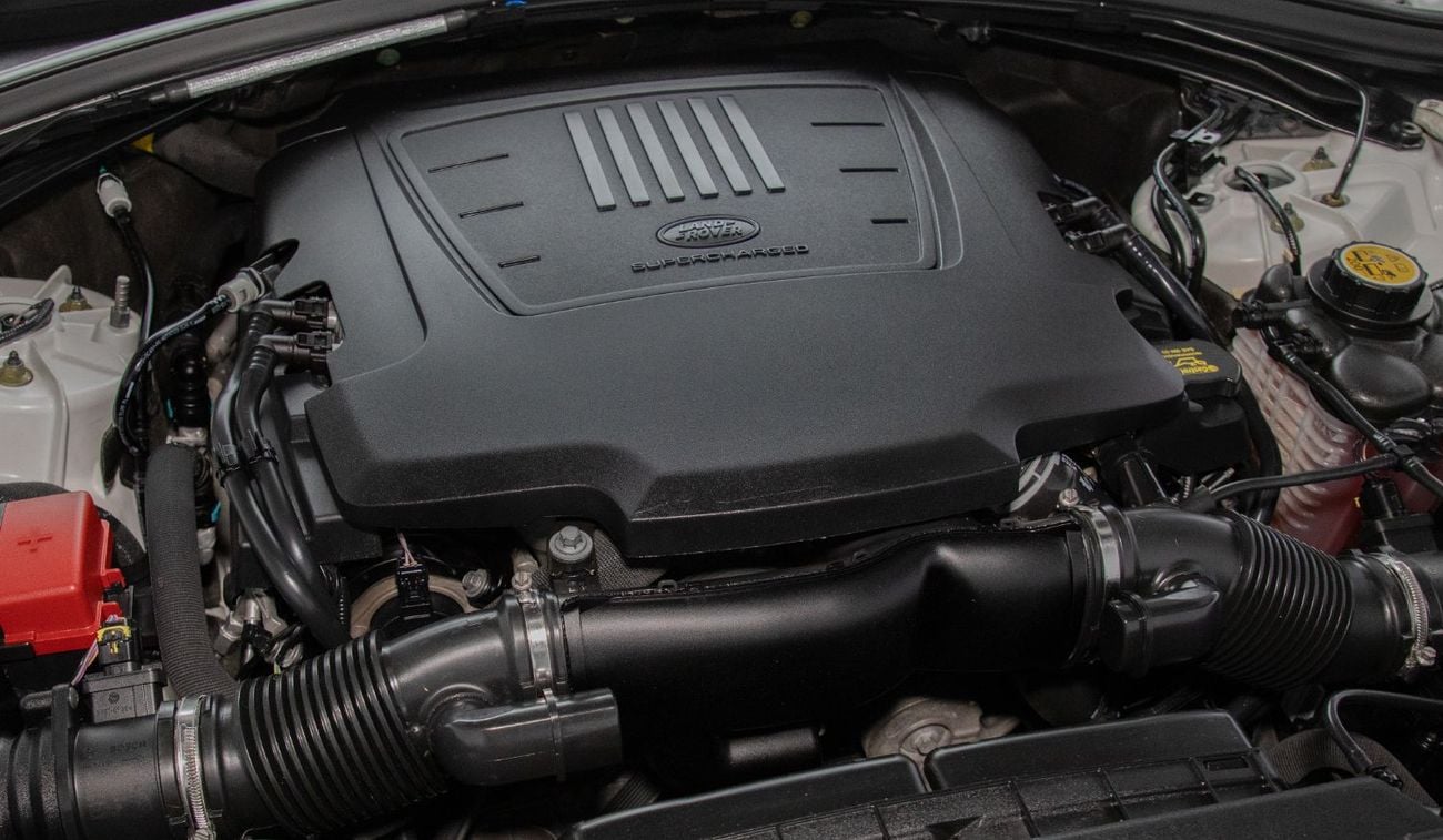 لاند روفر رينج روفر فيلار P400 R-Dynamic HSE