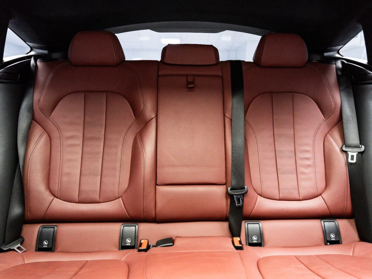 BMW X6 M50i 4.4L 2022 BMW X6 M50i, 4.4L TC V8, AWD,  530bhp, 8 Speed Automatic