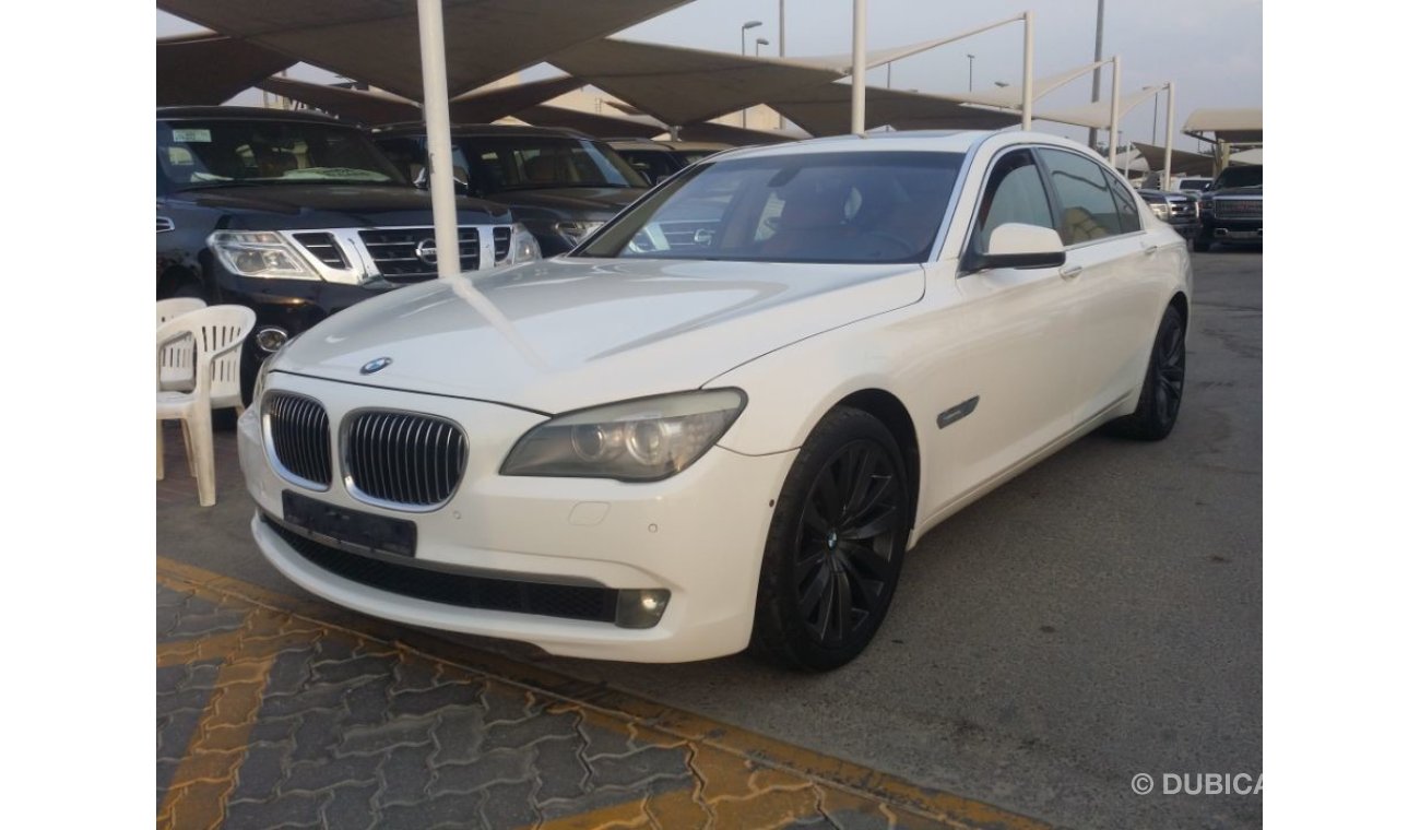 BMW 750Li Li - GCC