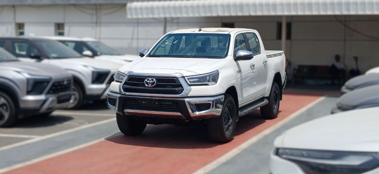 تويوتا هيلوكس 2.4L Diesel Manual 4X4 2026YM