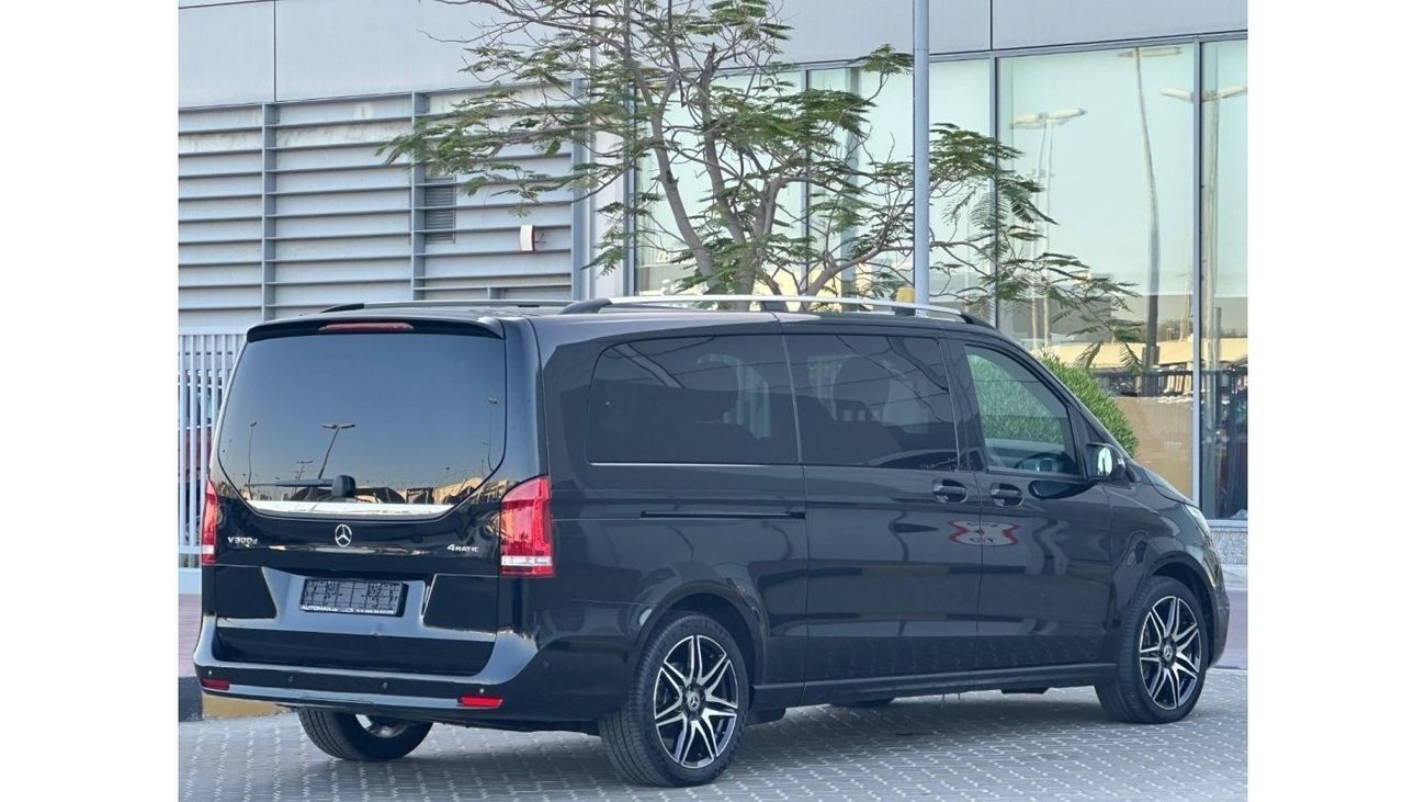 Mercedes-Benz V 300 V-300 deisel 2023 FULL OPITION // UNDER WARRANTY // ORGINAL PAINT // PERFECT CONDOITION