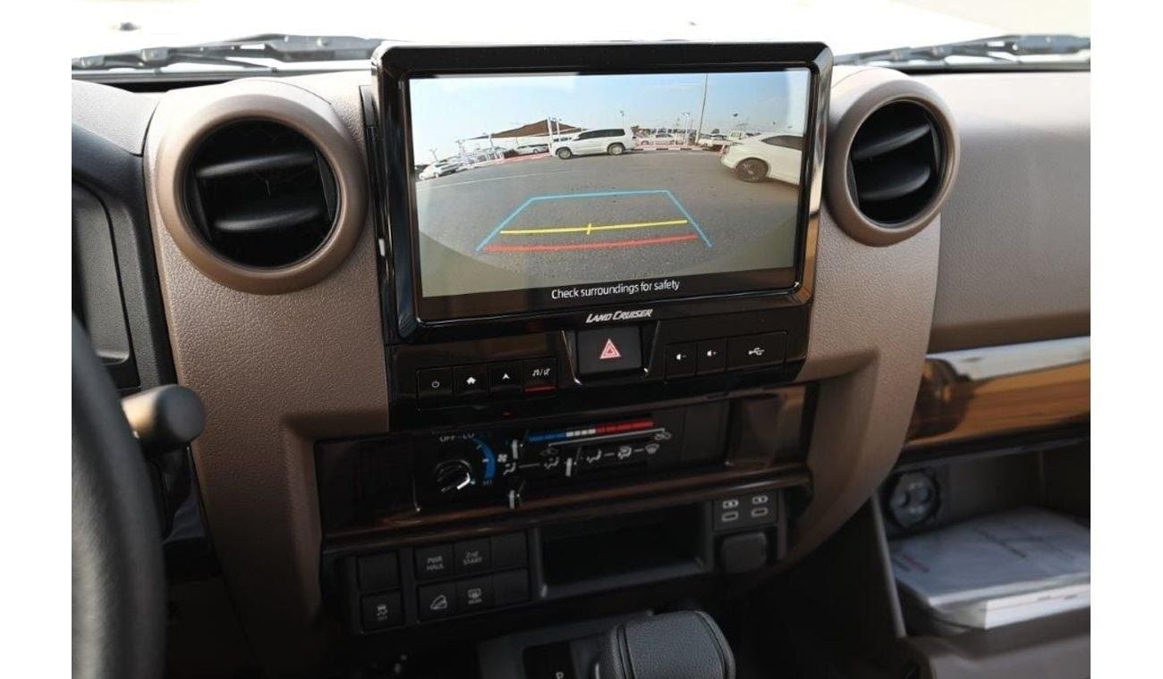 تويوتا لاند كروزر 70 71 SWB DLX 2.8L DIESEL 4WD 5 مقاعد AT-EURO 5