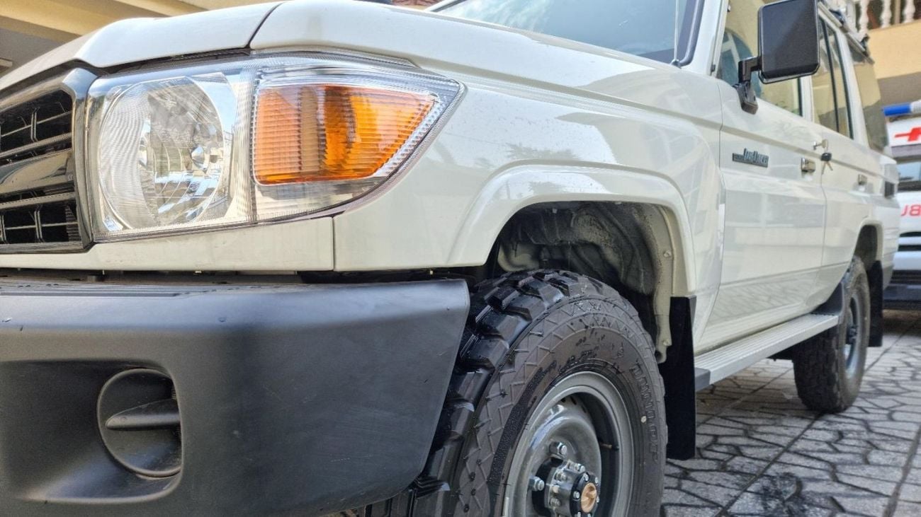 Toyota Land Cruiser 70 HZJ76 4.2L Diesel 2023YM Brand New [OPEN DESTINATION EXPORT]