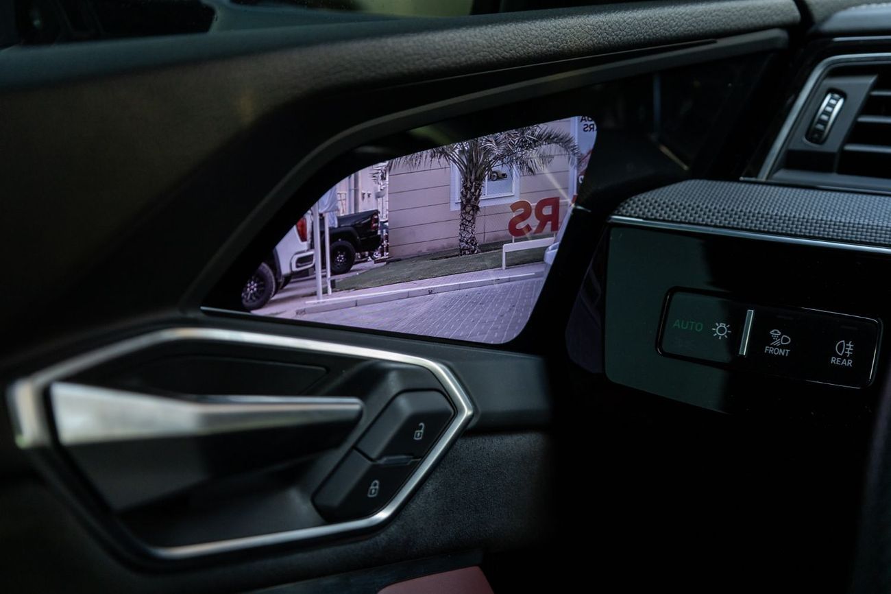 أودي اي ترون 55 Quattro