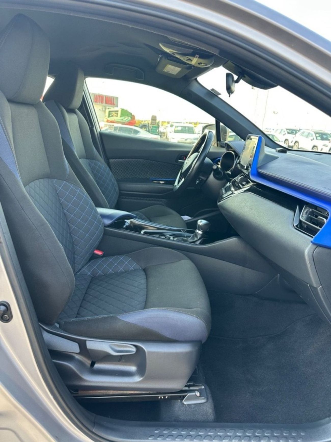 Toyota CHR XLE premium