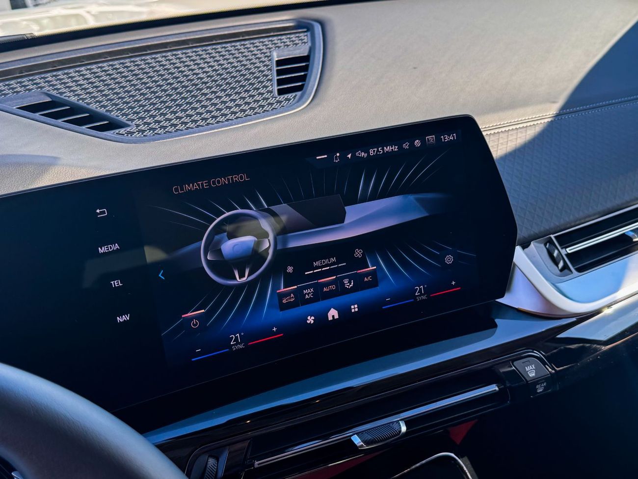 بي أم دبليو X2 