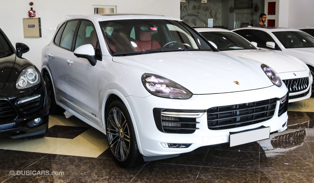 Porsche Cayenne GTS