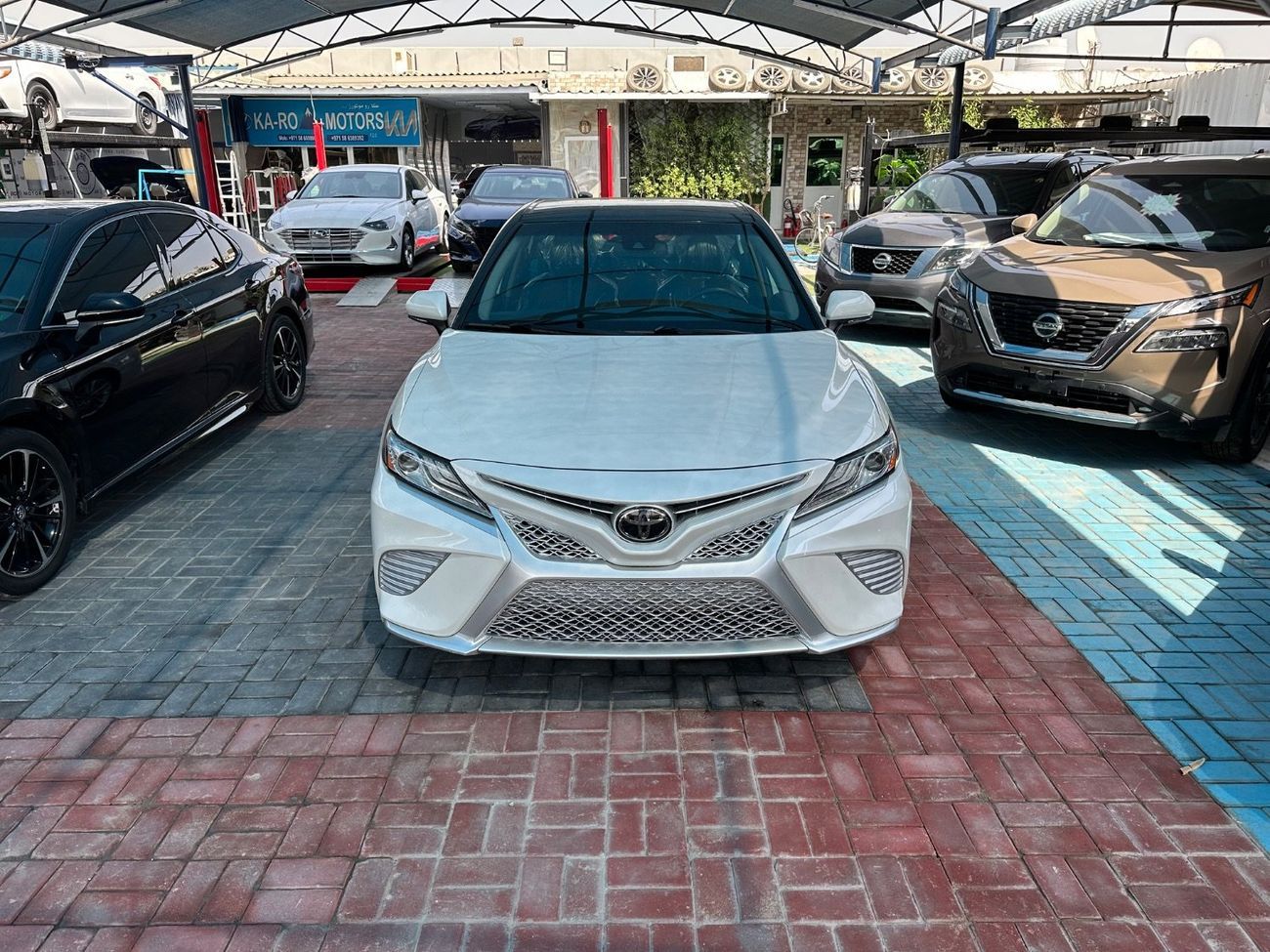 Toyota Camry Solara Toyota Camry xse trim 2020 with 2.5 engine in perfect condition, air tanks all in place, minimal dam