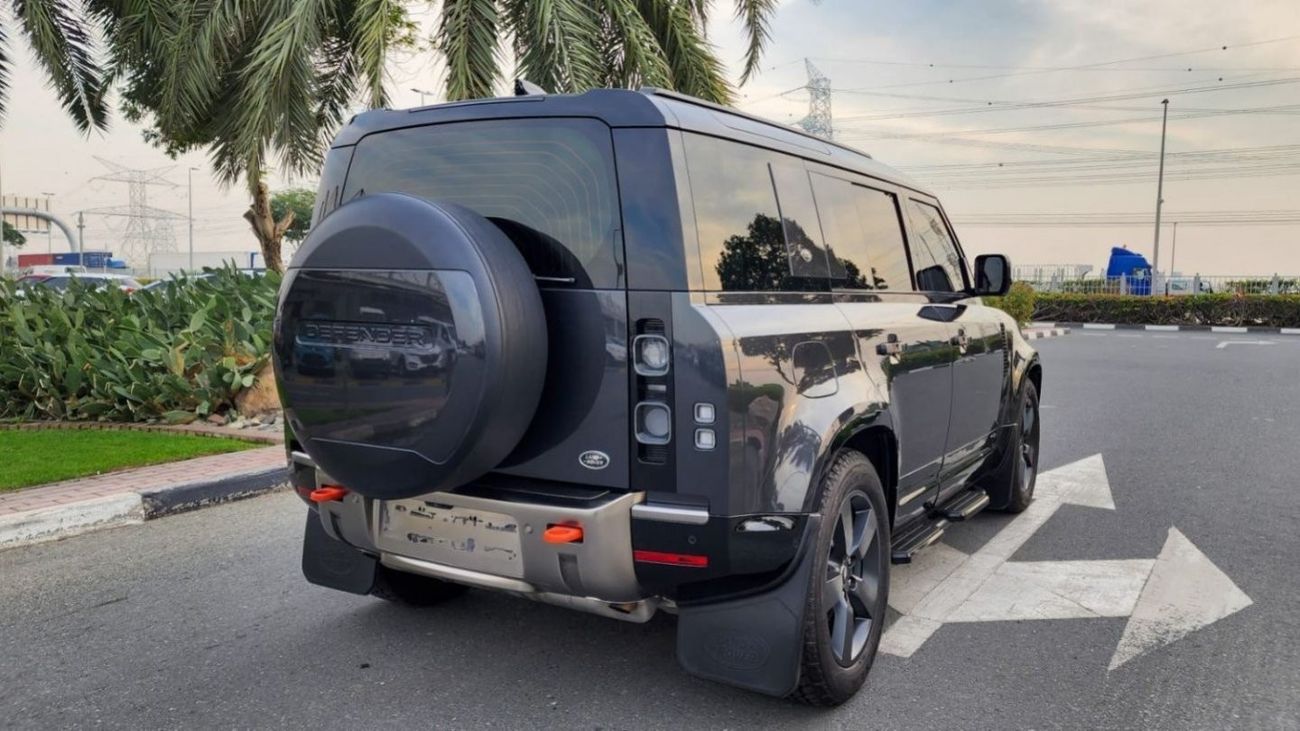 لاند روفر ديفندر 110  X P400 BLACK COLOUR / 2022 MODEL / V 6 / UNDER WARRANTY AND SERVICE CONTRACT