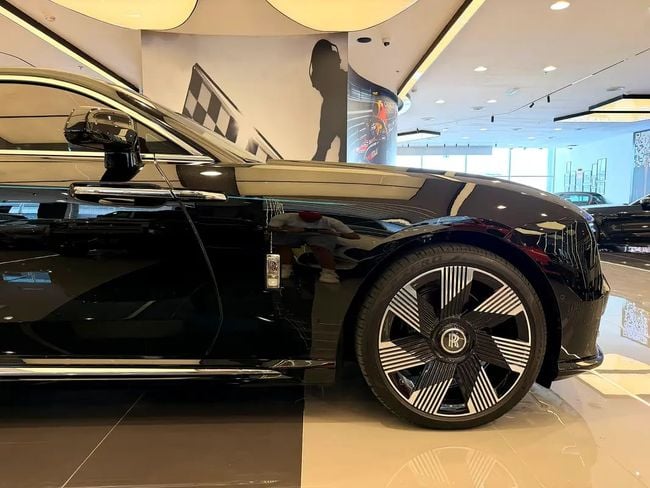 Rolls-Royce Spectre STANDARD, миниатюра 23