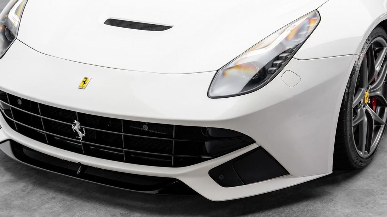 فيراري F12 بيرلينيتا - 2016 - Japanese Specs