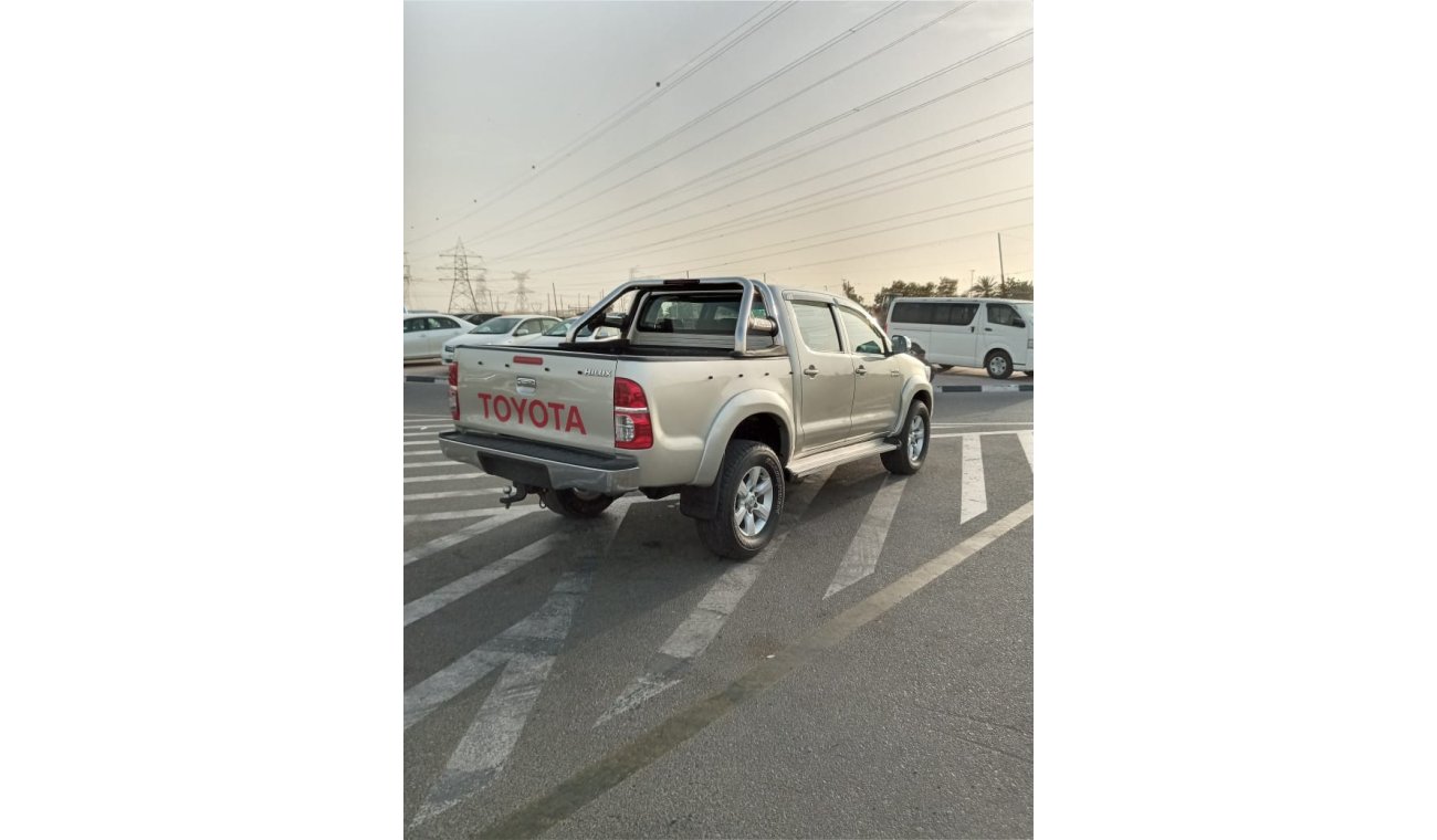 تويوتا هيلوكس TOYOTA HILUX PICKUP MODEL 2013 GOOD CONDITION ONLY FOR EXPORT