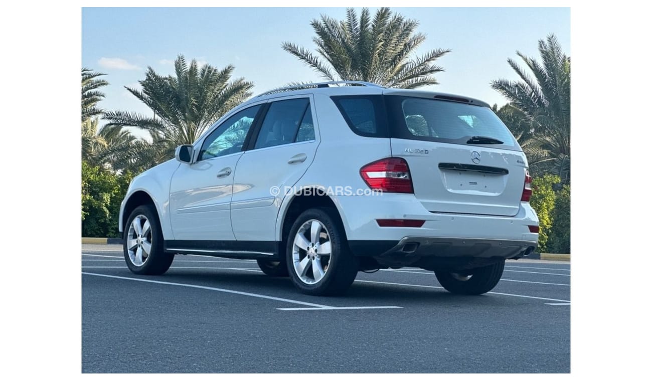 مرسيدس بنز ML 350 موديل 2009 خليجي فل مواصفات كرأسي جلد ومثبت سرعه وتحكم كهربي كأمل ونظام صوت ممتاز