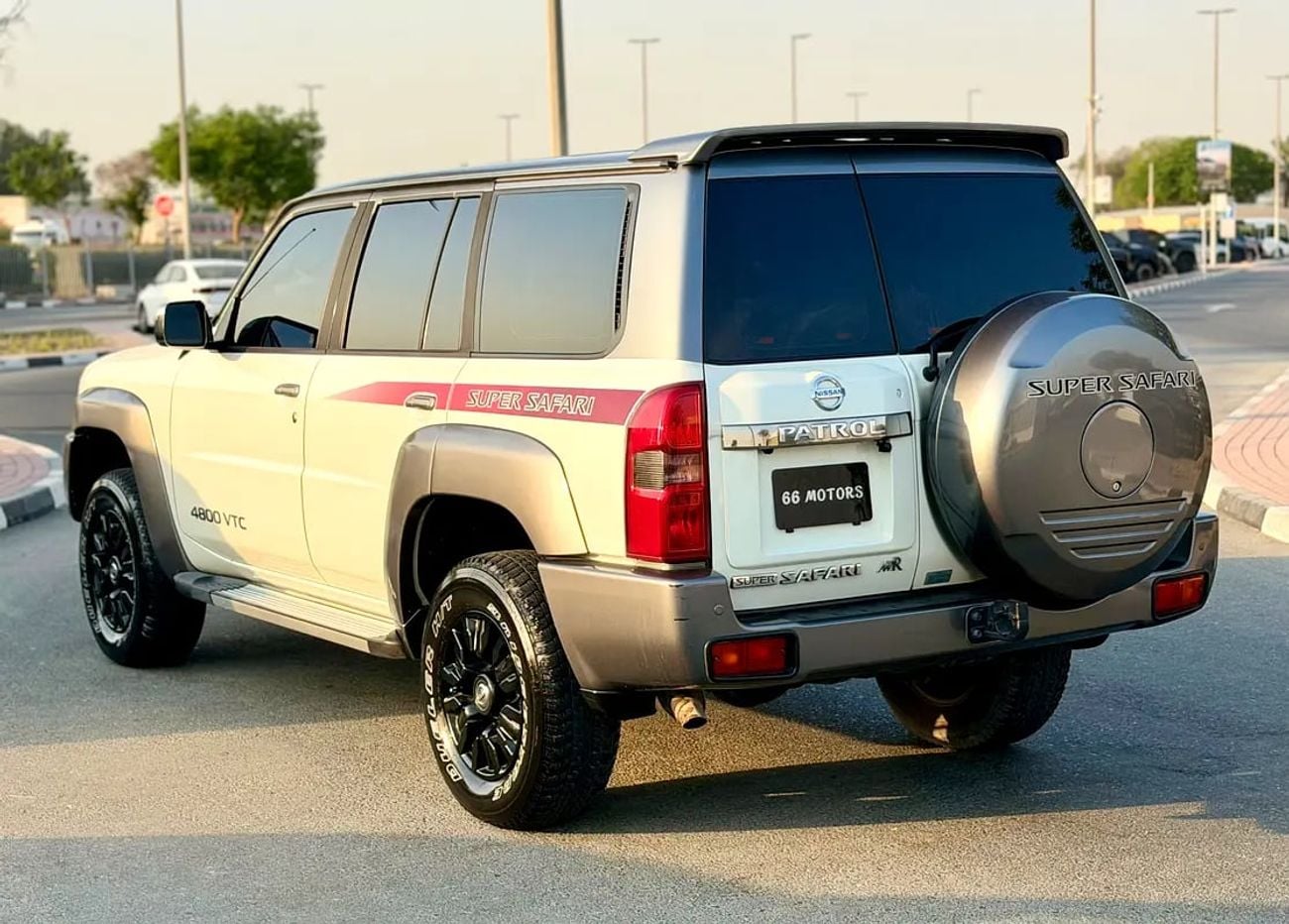 نيسان باترول سوبر سفاري Patrol Super Safari GCC Specs in Excellent Condition