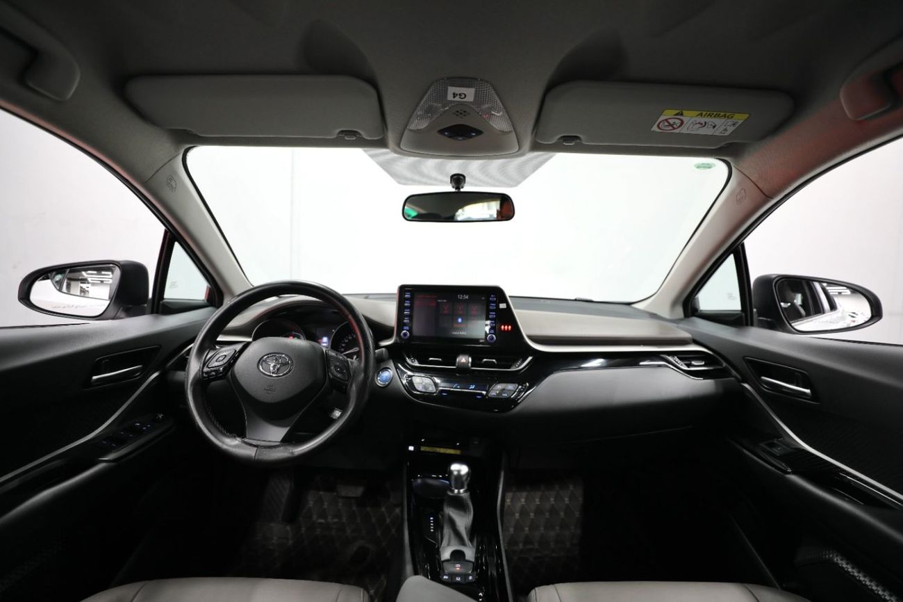 تويوتا CHR GCC | Toyota C HR | 1.8L Hybrid  | 2 Years Warranty | AED 1450 monthly with 0% Downpayment | Ref#R36