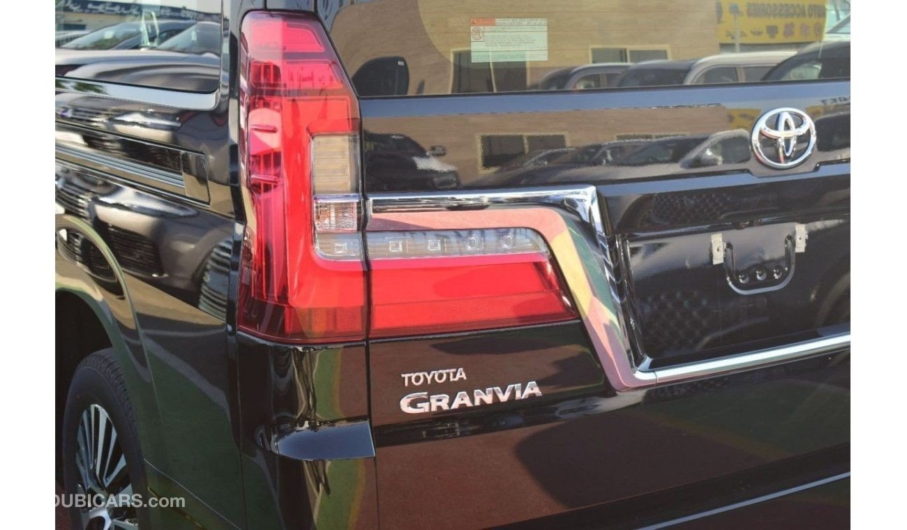 تويوتا جرافينا 2023 Toyota Granvia Premium 3.5L V6 Petrol