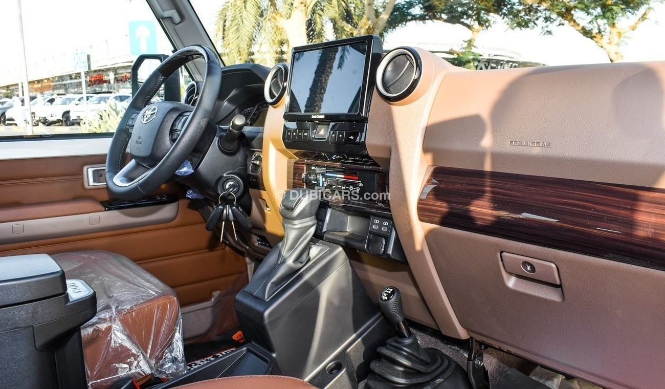 Toyota Land Cruiser 70 4.0L V6 Petrol Auto transmission