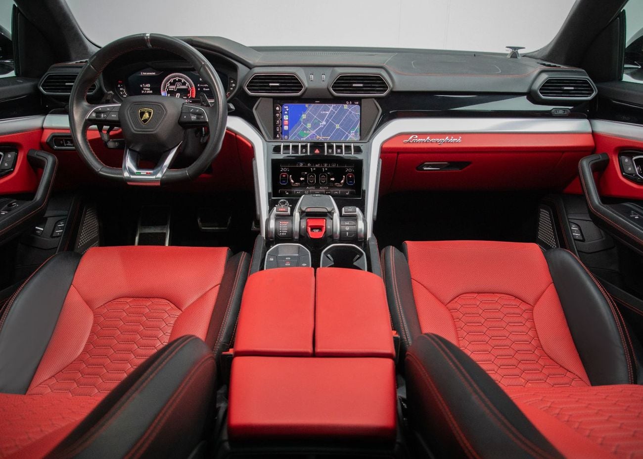 Lamborghini Urus STD