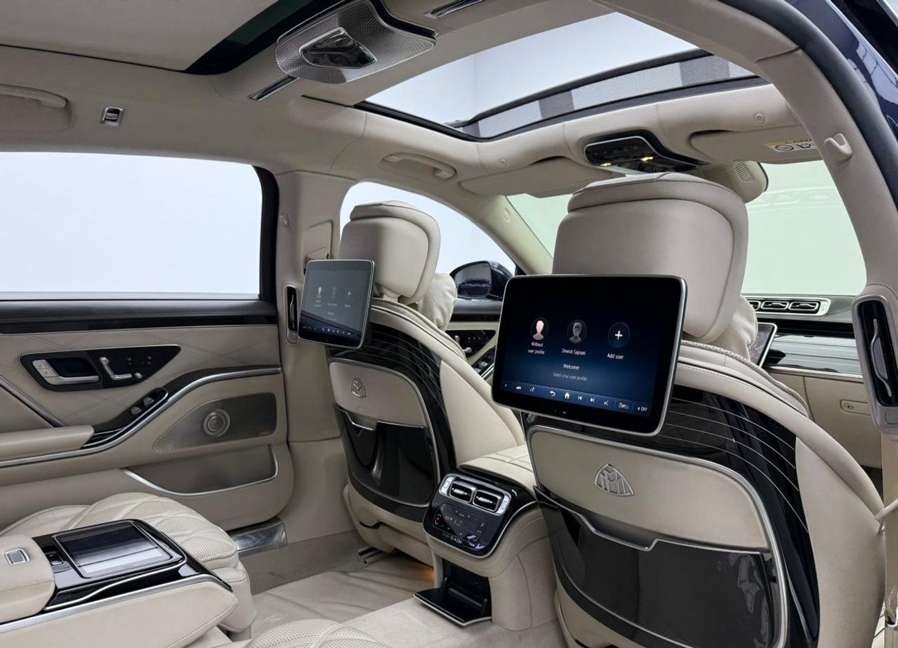 مرسيدس مايباخ S680 مايباخ 2022 Mercedes-Maybach S680 4MATIC