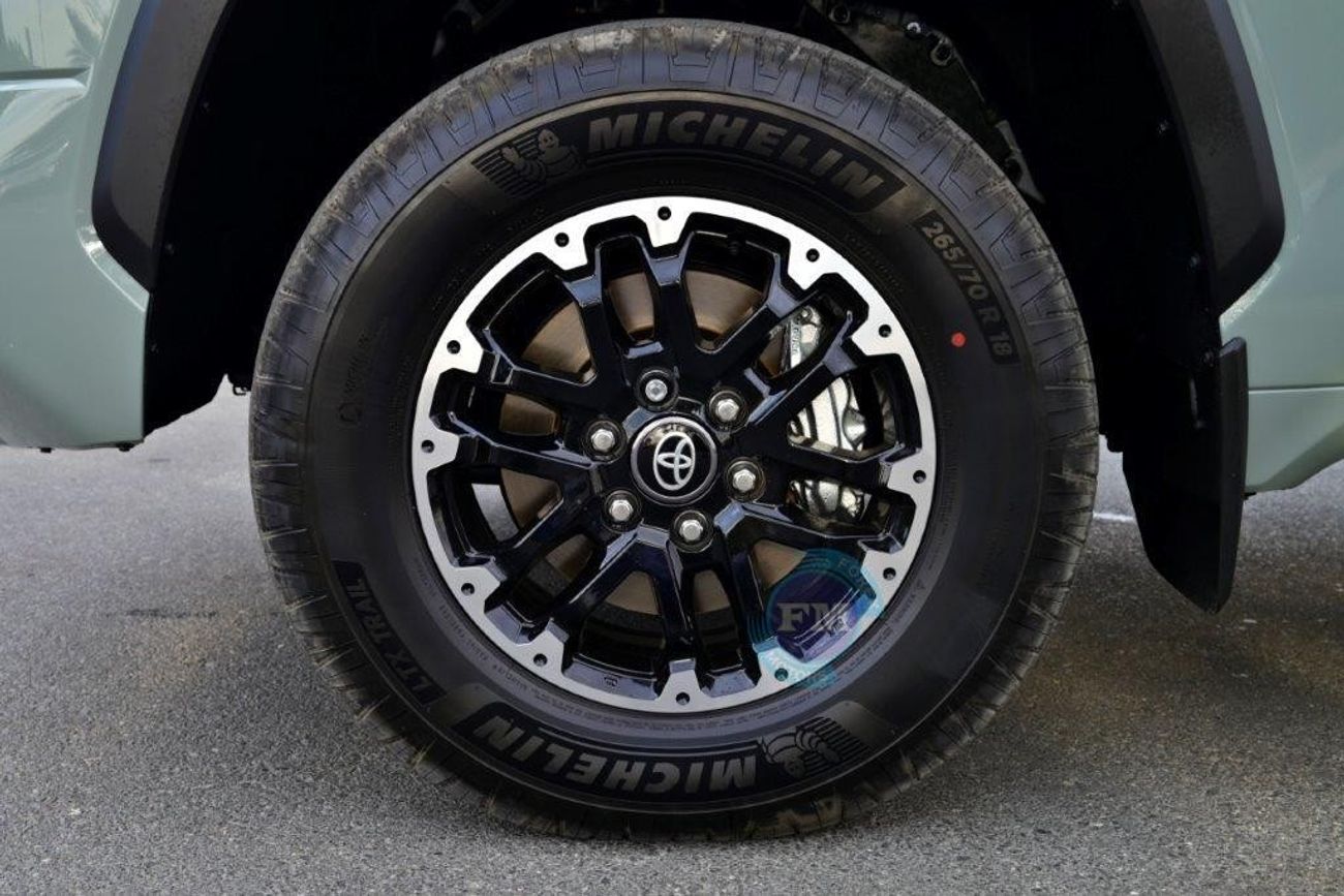 Toyota Tundra Crewmax SR5 TRD Off Road 3.4L Turbo 4WD Automatic