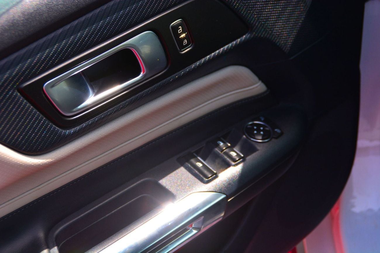 فورد موستانج PREMIUM EcoBoost 2.3L Convertible A/T