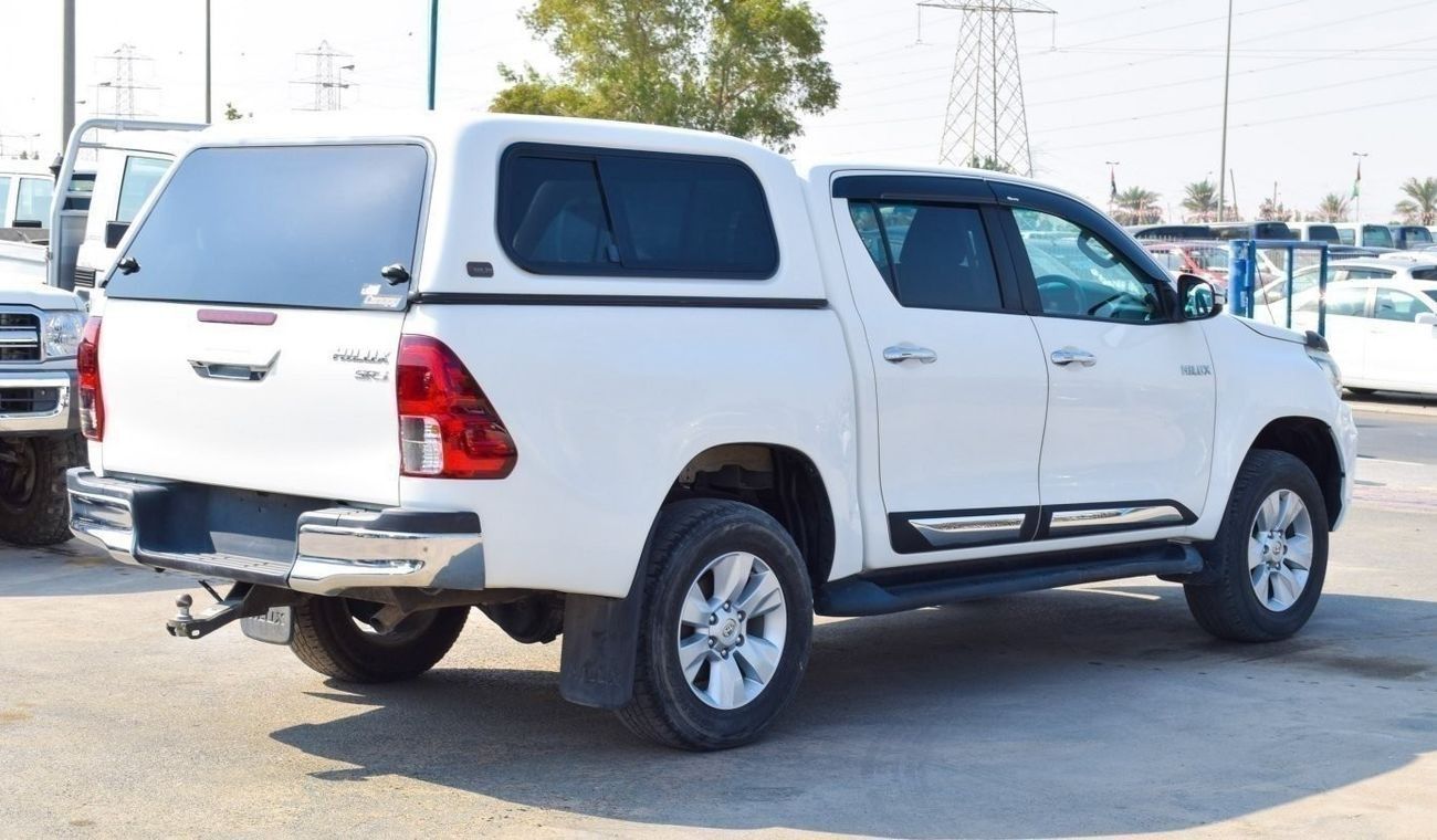 Toyota Hilux SR5 with canopy
