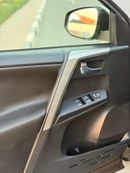 Toyota RAV4 VXR 2.5L XLE Sunroof, leather seats