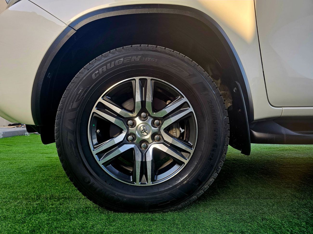 Toyota Fortuner 2.7L EXR FORTUNER V4 4WD/ ORIGINAL PAINT / LOW MILEAGE/ SINGLE OWNE