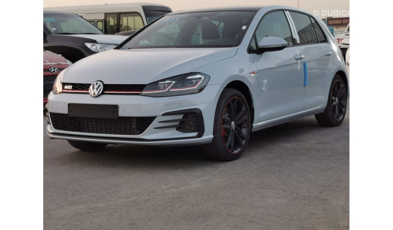 فولكس واجن جولف محرك GTI الجديد بقطر 0 كيلومتر سعة 2.0 لتر متوفر الآن خيار كامل ، تصميم خارجي أبيض مع تصميم داخلي أس