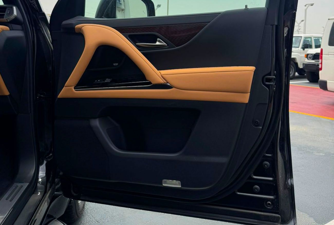 لكزس LX 600 SIGNATURE