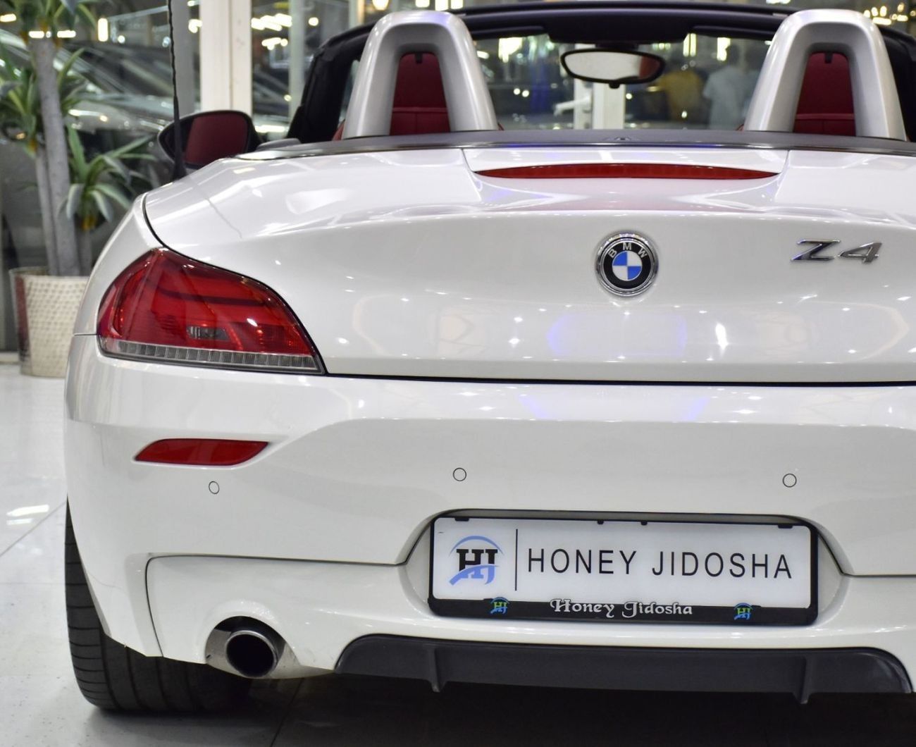BMW Z4 EXCELLENT DEAL for our BMW Z4 sDrive35i ( 2014 Model ) in White Color GCC Specs