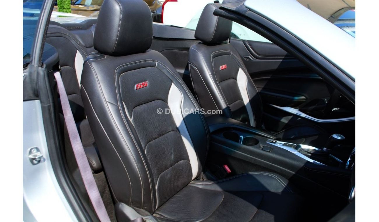 Chevrolet Camaro CAMARO/CONVERTIBLE//SS-V8-6.2L//FULL OPTION
