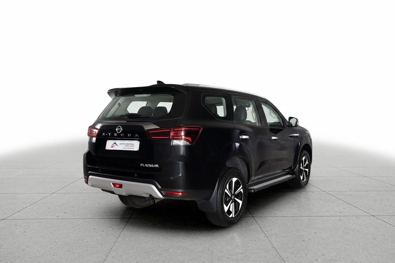 Nissan XTerra Platinum 2.5L 4WD PLATINUM 2.5