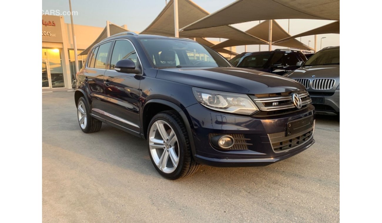 Volkswagen Tiguan R LINE ORIGINAL PAINT UNDER WARRANTY FROM AGENCY