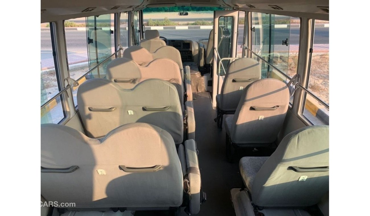 ميتسوبيشي روزا 2013 DIESEL 26 SEATS Ref#572