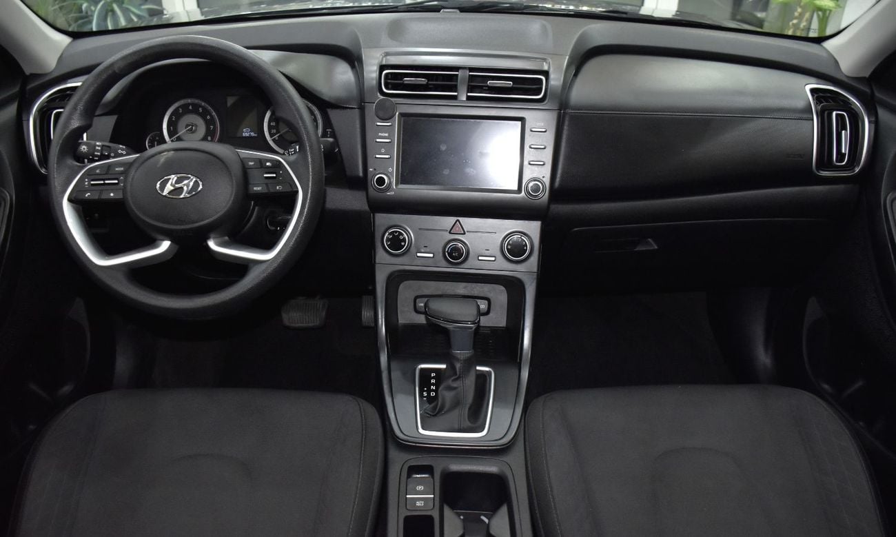 Hyundai Creta SMART EXCELLENT DEAL for our Hyundai Creta ( 2024 Model ) in Silver Color GCC Specs