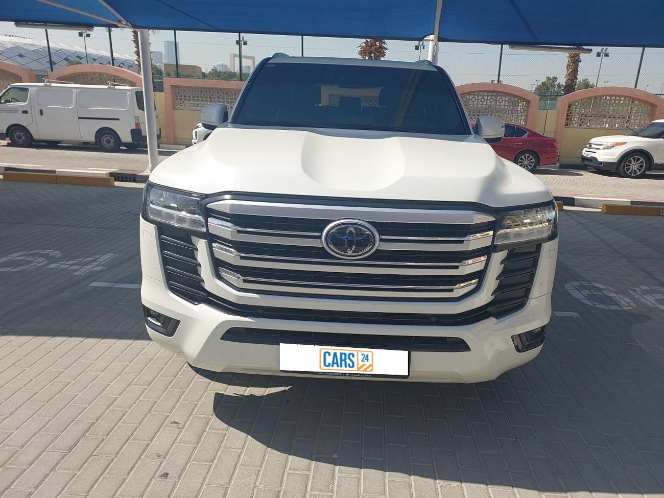 تويوتا لاند كروزر GXR 4 | بدون دفعة مقدمة | اختبار القيادة في المنزل