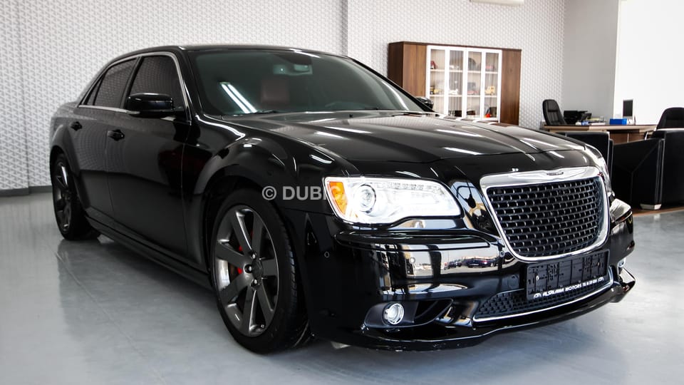 Chrysler 300C SRT for sale AED 85 000 Black 2014