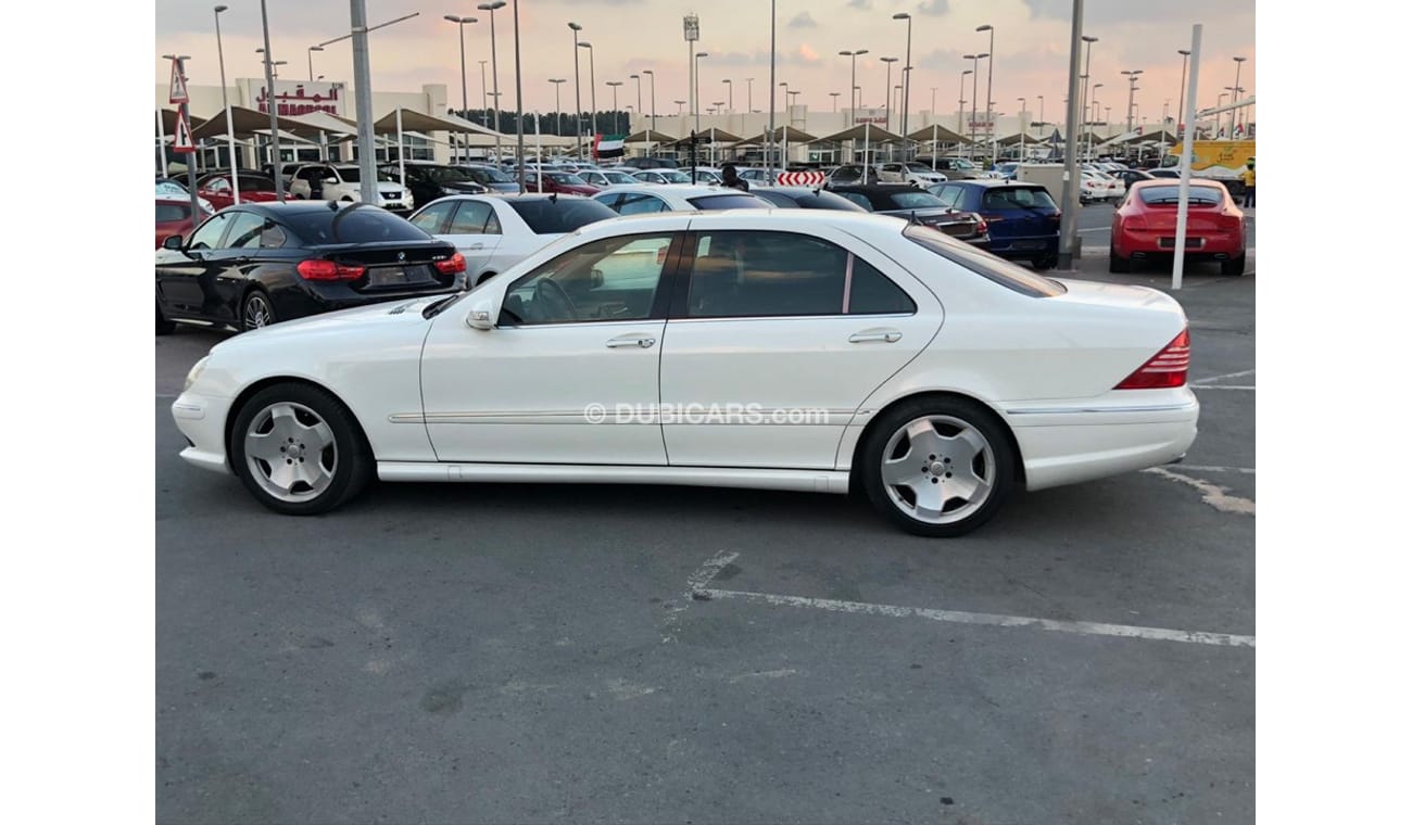 مرسيدس بنز S 350 موديل 2005 خليجي فل مواصفات ستاير خلفيه وتحكم كهربي كامل ونظام صوت ممتاز وتكييف خلفي وتحكم كهربي كام