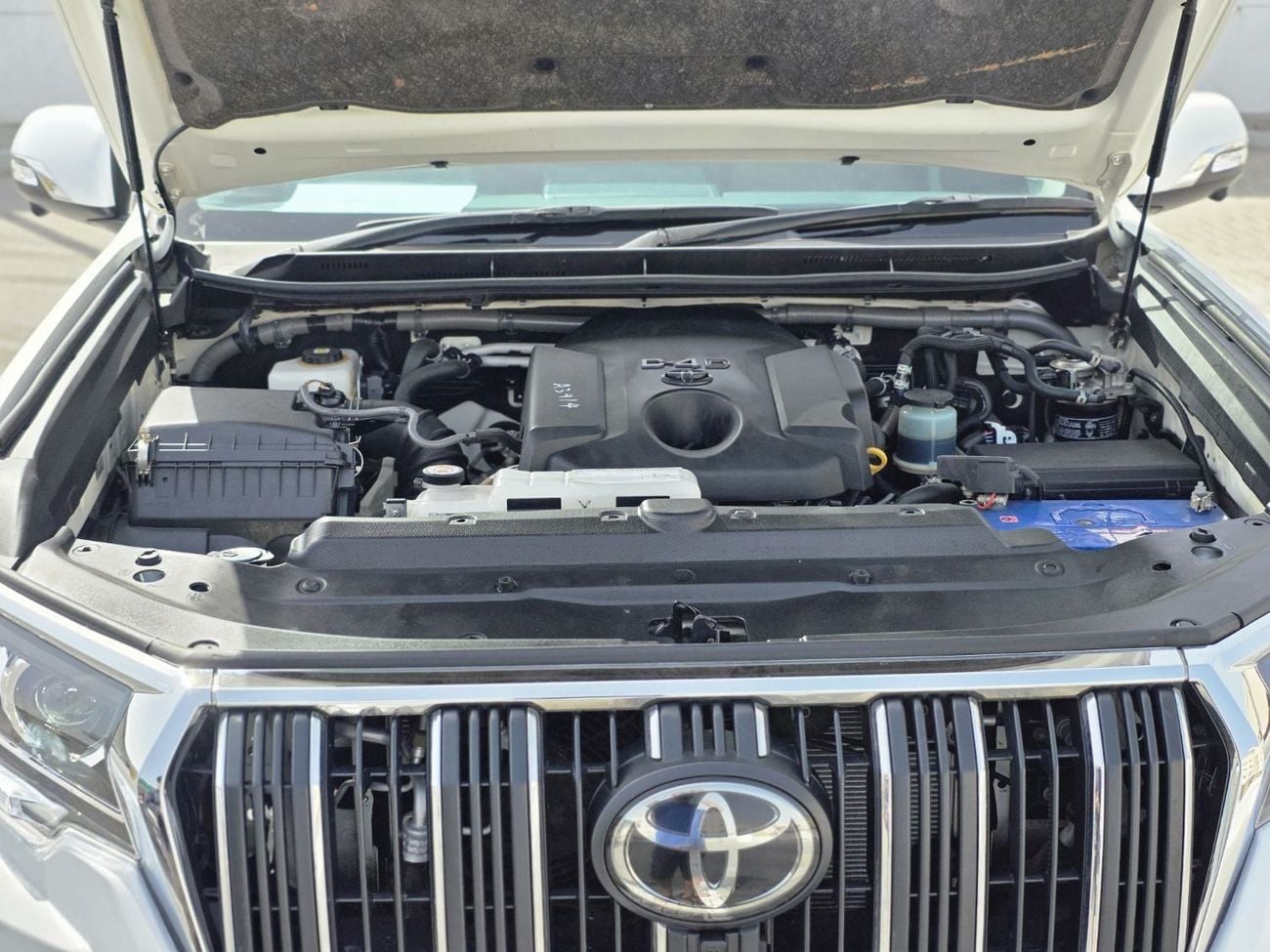 Toyota Prado TXL 2.8L 1GD-FTV Diesel Engine 360° Camera Australian specs 4WD Automatic Gear 7 Seats 5 Doors