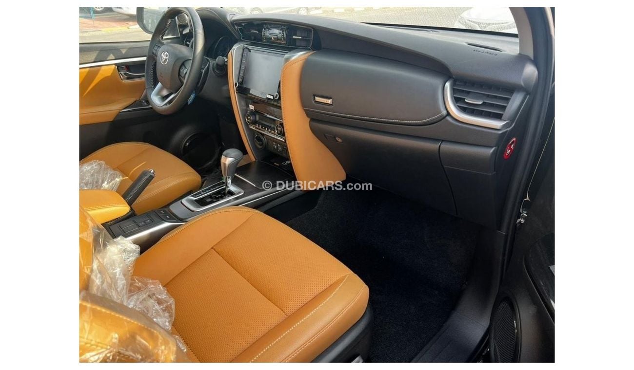 Toyota Fortuner VX3 4.0L // 2022 // FULL OPTION WITH LAETHER&POWER SEATS // SPECIAL OFFER // BY FORMULA AUTO // FOR 