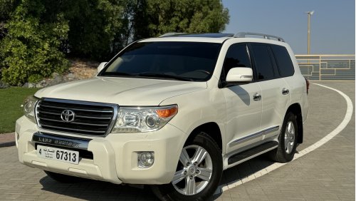 تويوتا لاند كروزر Toyota Land Crusier GXR 2013 Full option