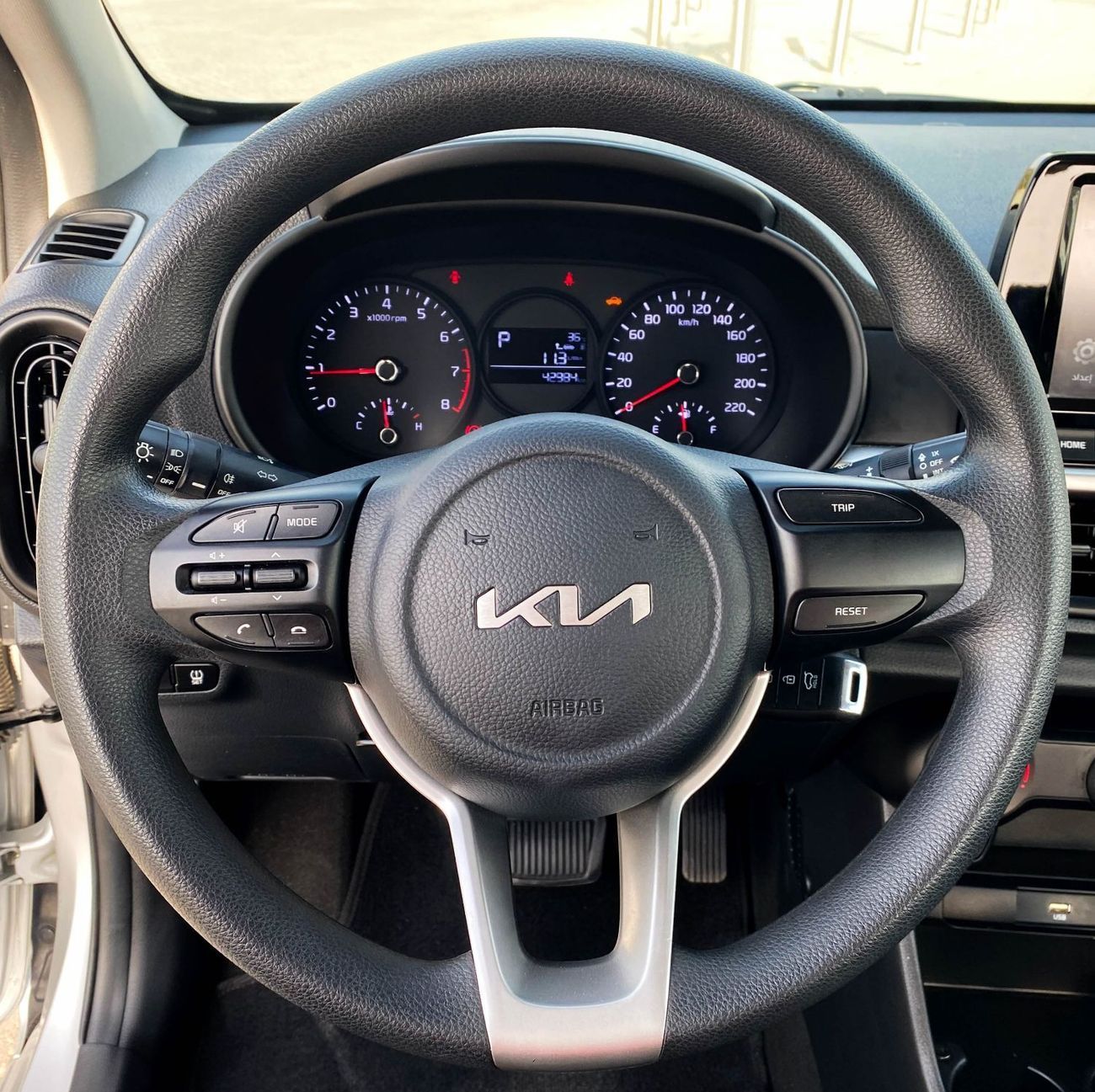 كيا بيكانتو كيا بيكانتو 1.2 لتر موديل 2023 خليجي بحالة ممتازة بدون حوادث 581 شهرياً