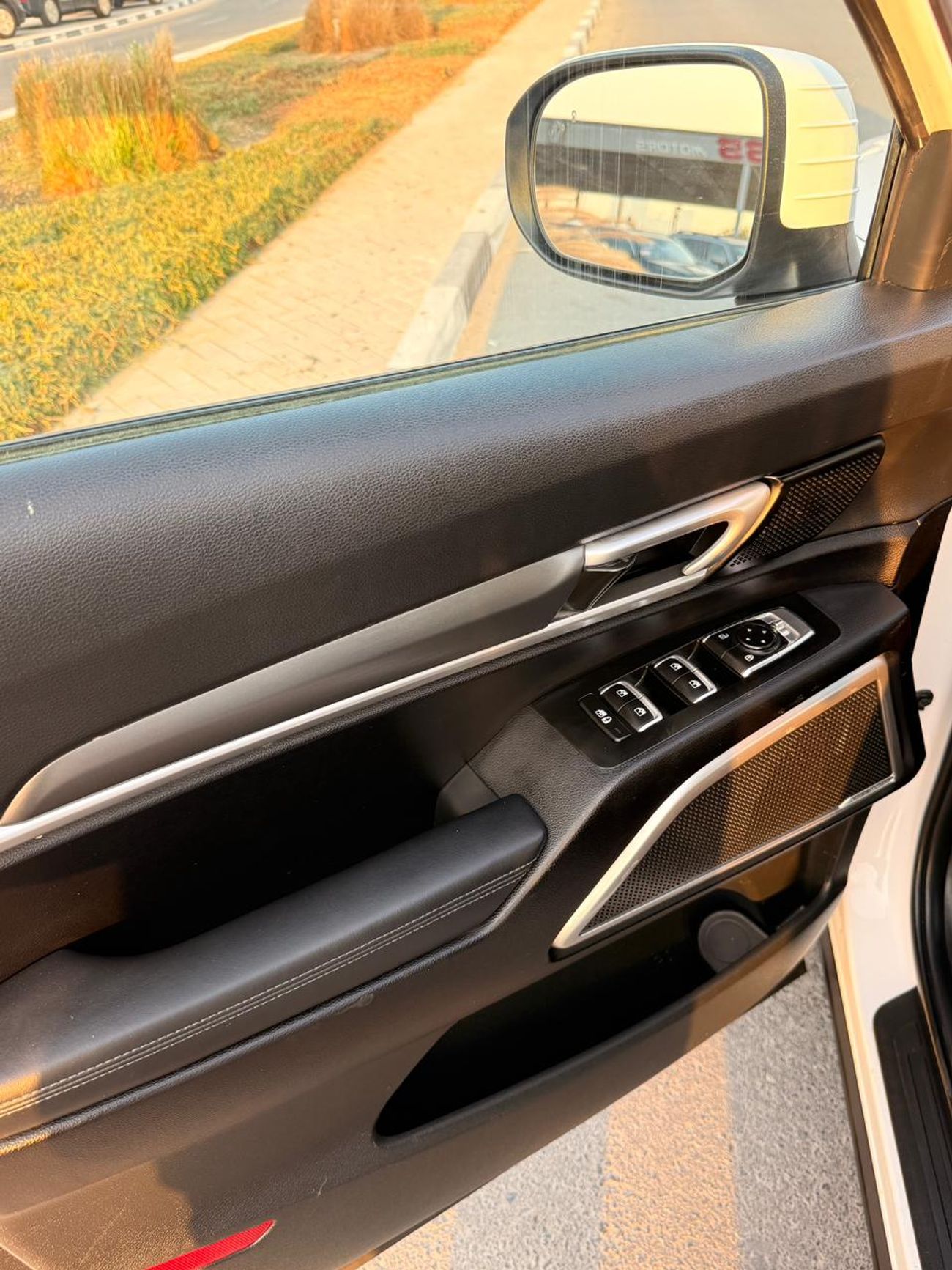 Kia Telluride LX 3.8L (295 HP)