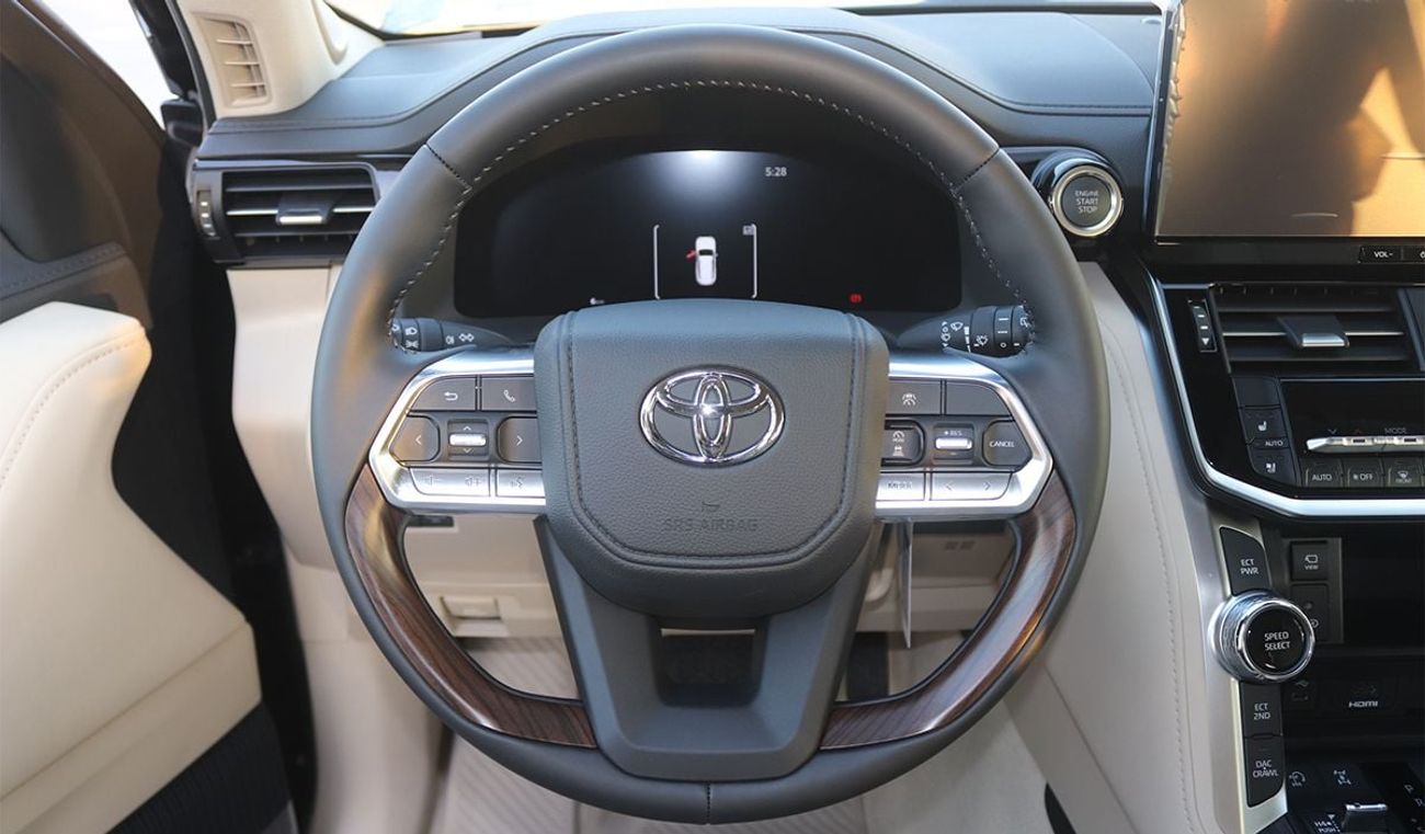 تويوتا لاند كروزر 2026 Model Toyota Land Cruiser (LC300) VX, 4.0L Petrol 4WD 6A/T