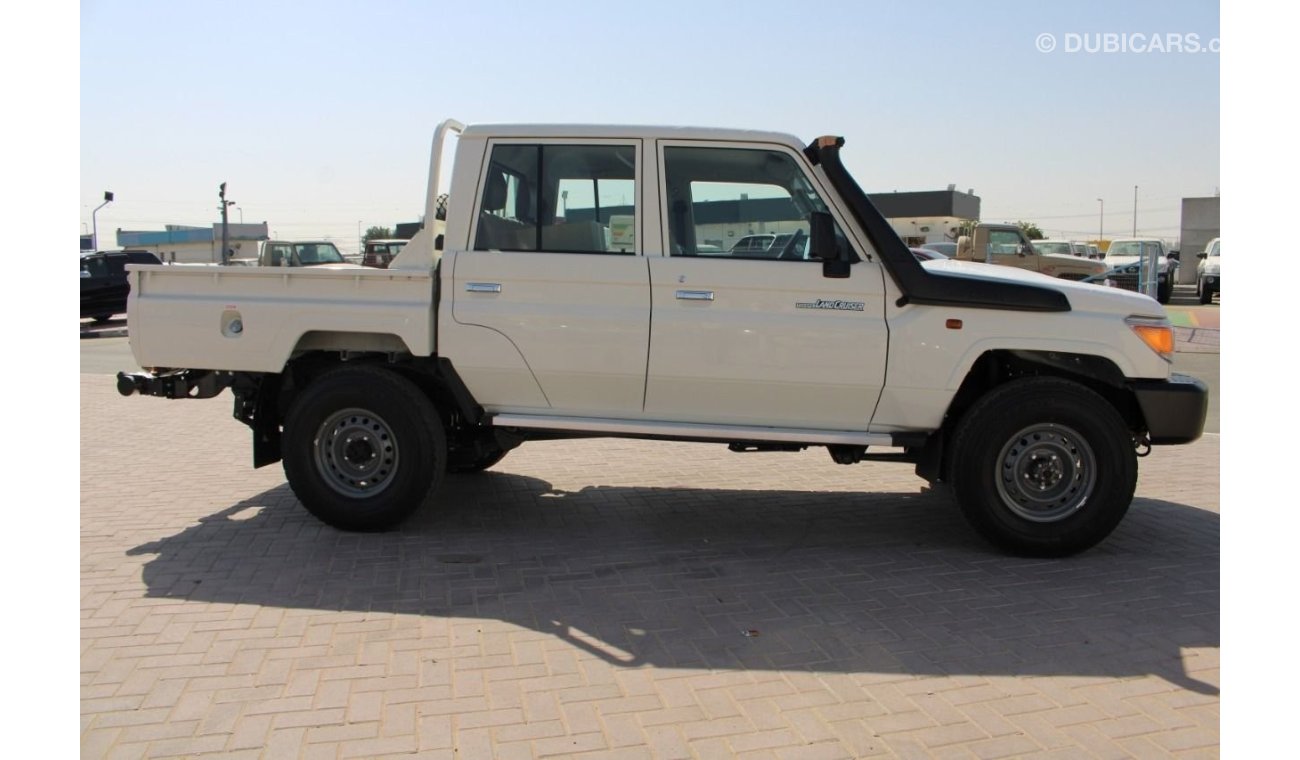 تويوتا لاند كروزر بيك آب 4.5L V8 Diesel Double Cab STD Manual