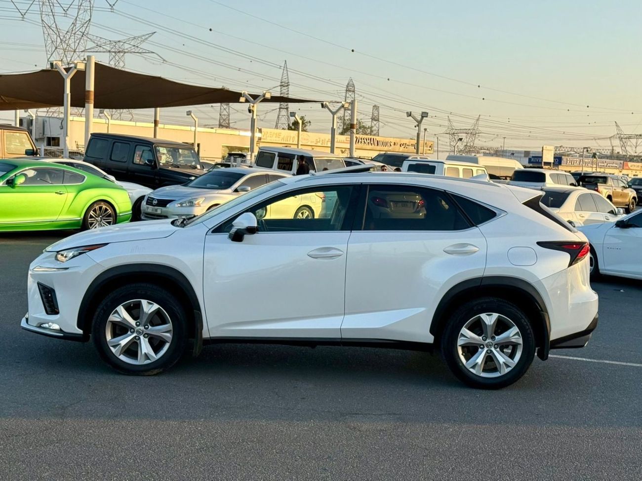 Lexus NX200t LEXUS NX200T - SPECIAL EDITION - WHIT HEAD UP DISPLAY