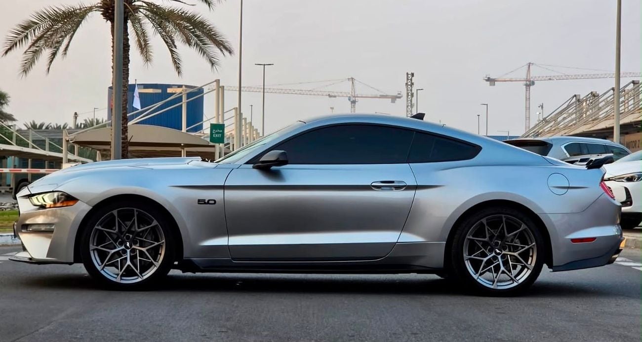 Ford Mustang GT PREMIUM