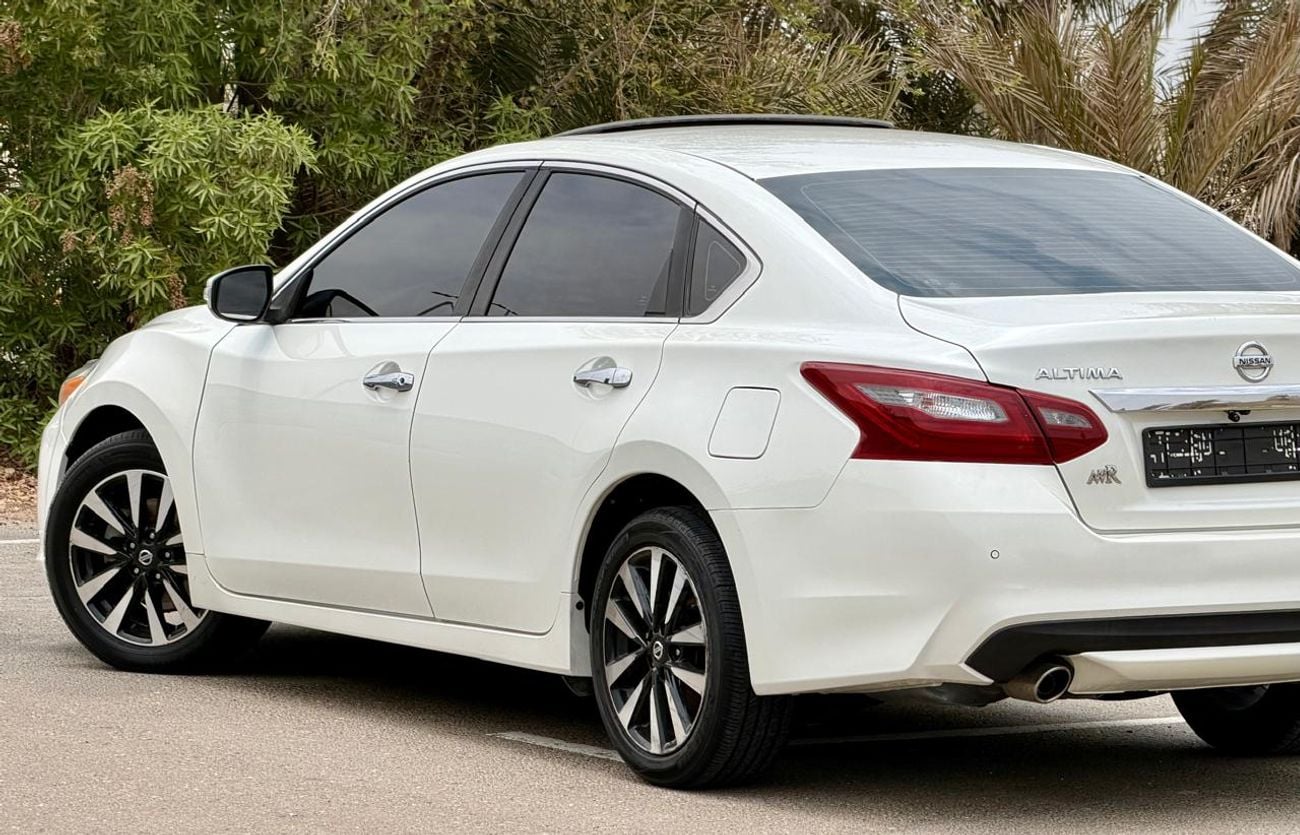Nissan Altima SV 770X36/-Monthly l GCC I 2.5 SL Full Option I Accident Free