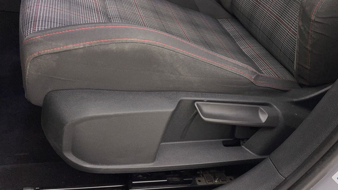 فولكس واجن جولف GTI GTI 2 | بدون دفعة مقدمة | اختبار القيادة في المنزل